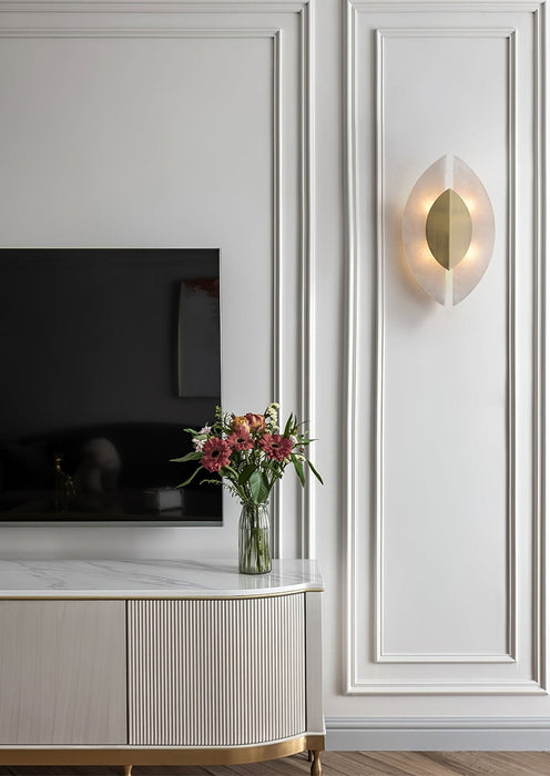 Solari Alabaster Leaf Sconce - Simprolos