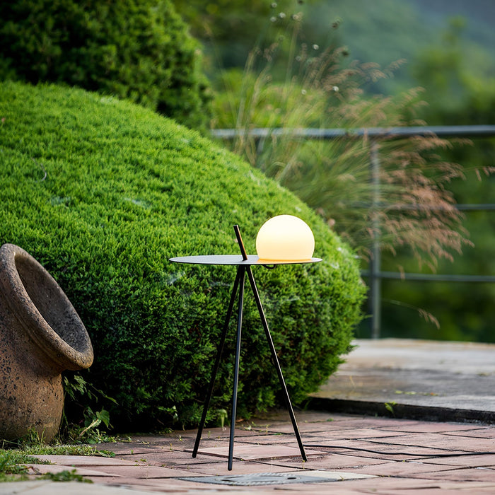 Soluna Tripod Outdoor Lamp - Simprolos