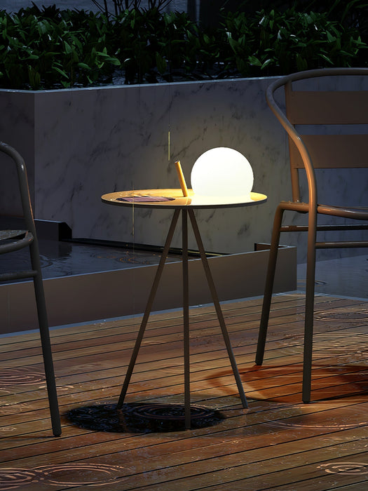 Soluna Tripod Outdoor Lamp - Simprolos