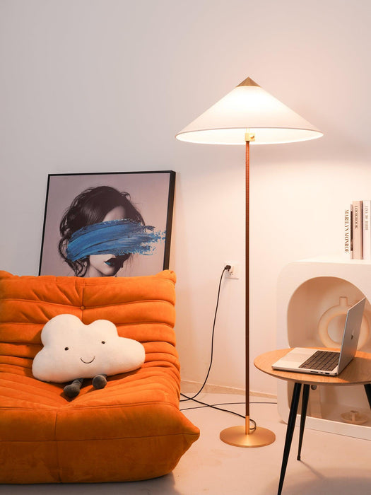 Tynell Floor Lamp - Simprolos