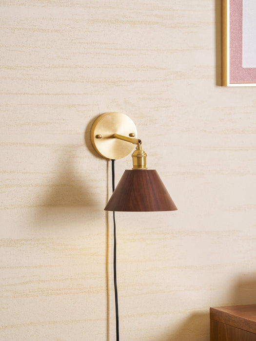 Vintage Wood Plug - in Wall Lamp - Simprolos