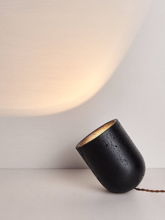 Vultrion Table Lamp - Simprolos