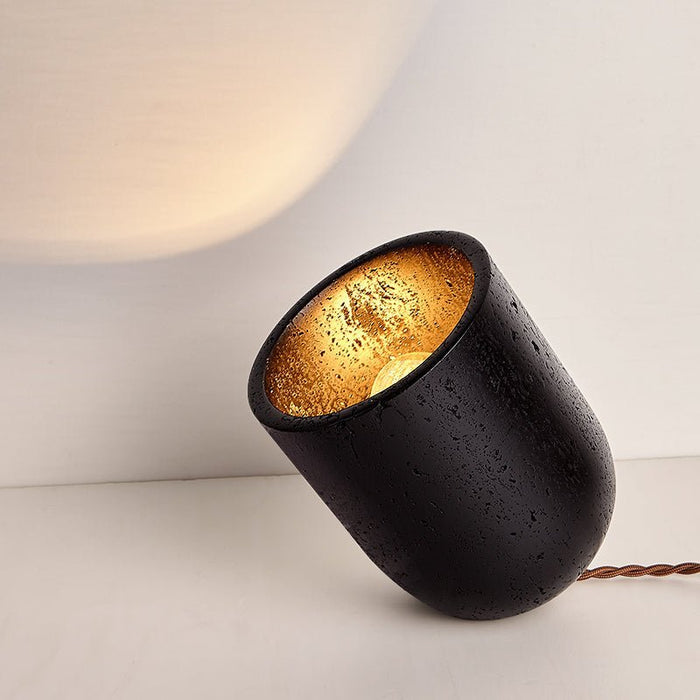 Vultrion Table Lamp - Simprolos