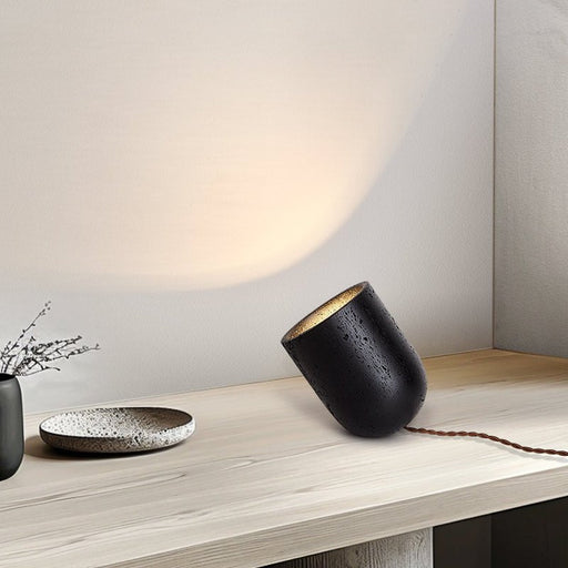 Vultrion Table Lamp - Simprolos