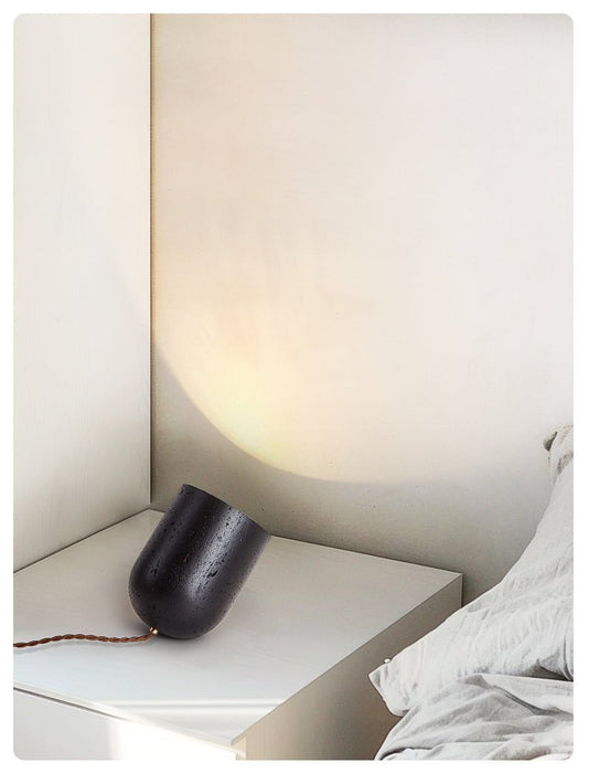 Vultrion Table Lamp - Simprolos