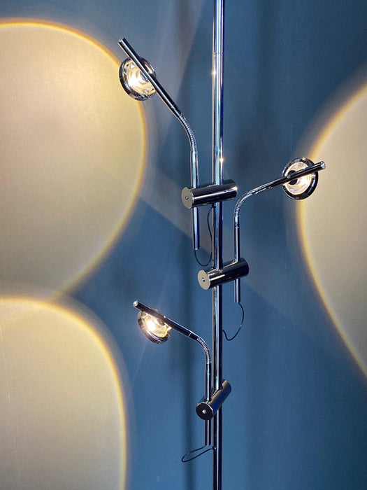 Wa Wa Floor Lamp Simprolos