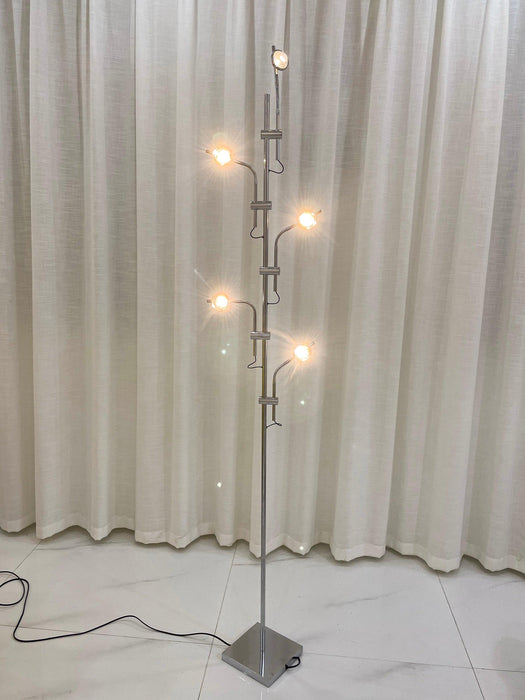 Wa Wa Floor Lamp Simprolos